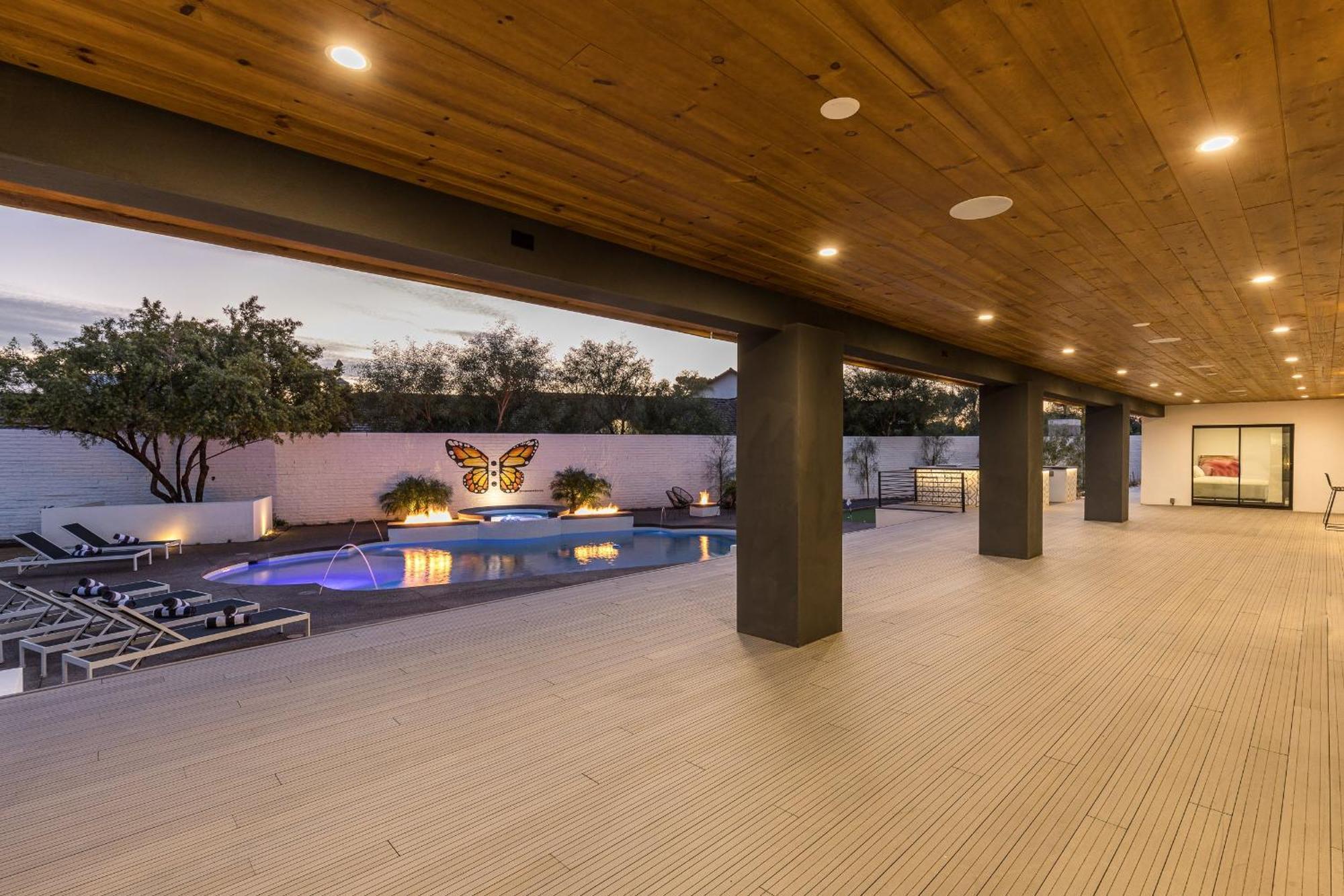 Luxury Micro-Resort, Theater, Sauna, Heated Pool Phoenix Kültér fotó
