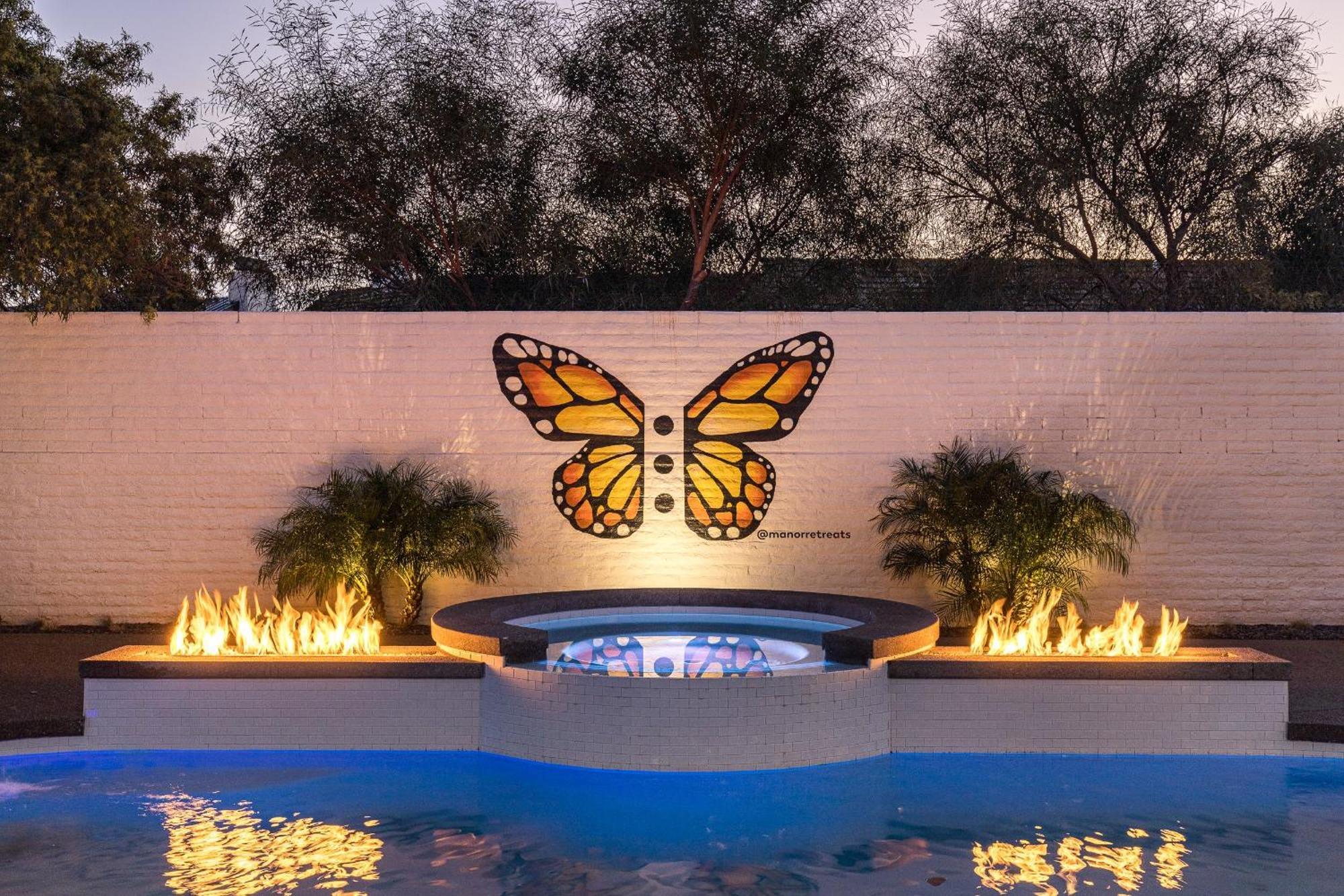 Luxury Micro-Resort, Theater, Sauna, Heated Pool Phoenix Kültér fotó